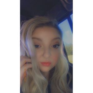 Meet your Posher, Kaylee